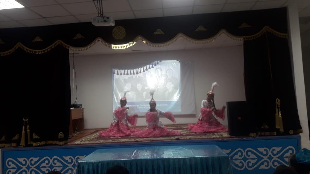 Мұқағали  қазақ  поэзиясының   Хантәңірі   атты  әдеби  кеш