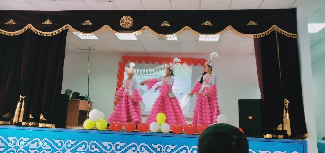 Мұқағали  қазақ  поэзиясының   Хантәңірі   атты  әдеби  кеш