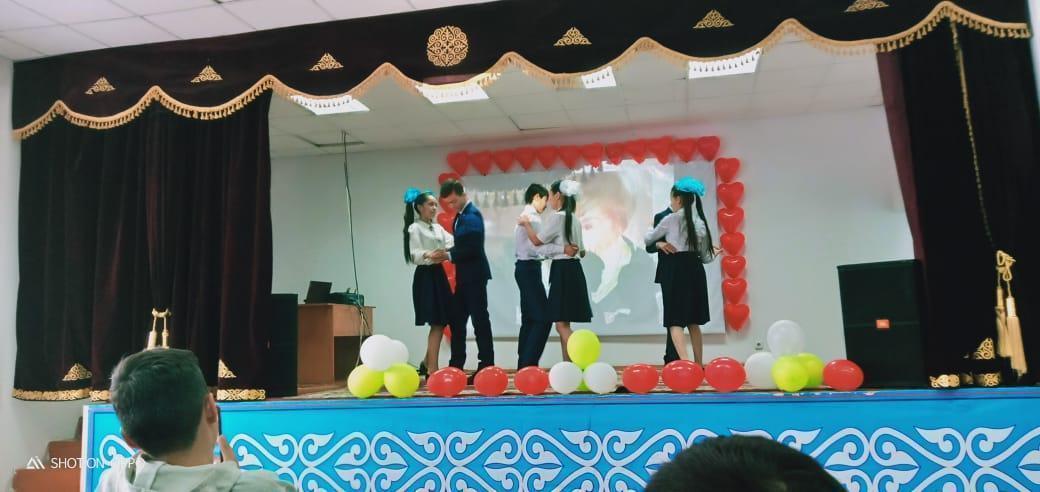 Мұқағали  қазақ  поэзиясының   Хантәңірі   атты  әдеби  кеш